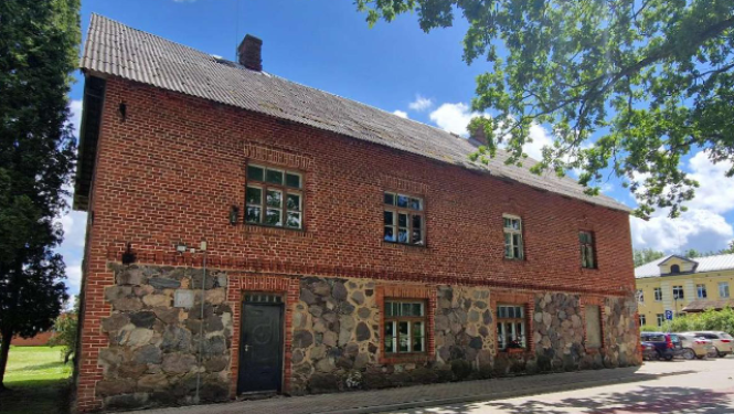 Sarkanā skola