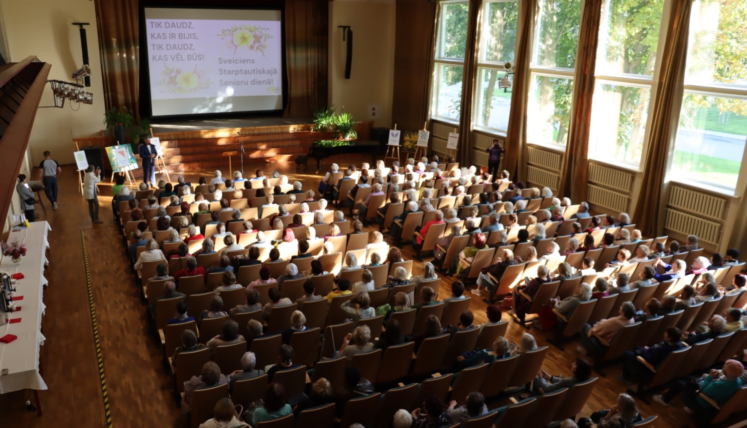 Senioru skola