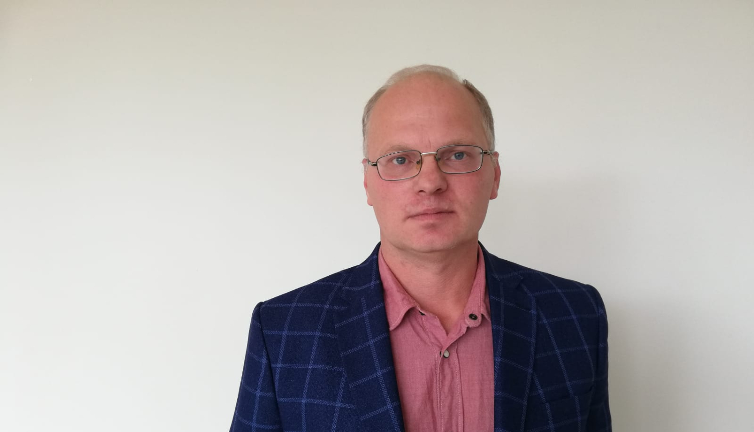 Amatu atstās Limbažu novada pašvaldības izpilddirektors Ainārs Grīviņš
