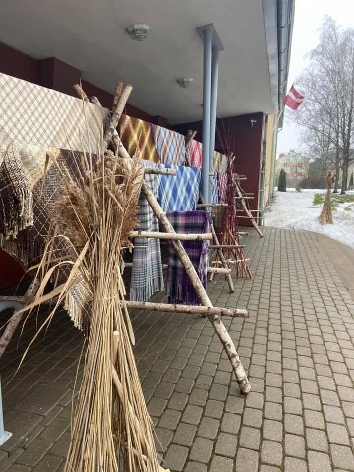 Pie Limbažu kultūras nama izstādīti TLMS 