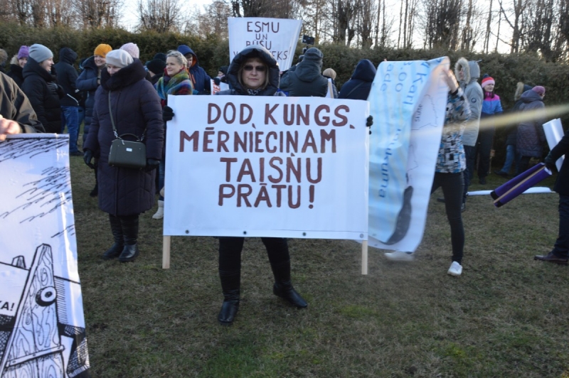 Aprit gads kopš piketa, kurā iedzīvotāji iebilda iecerei dalīt Limbažu un Krimuldas novadu teritorijas