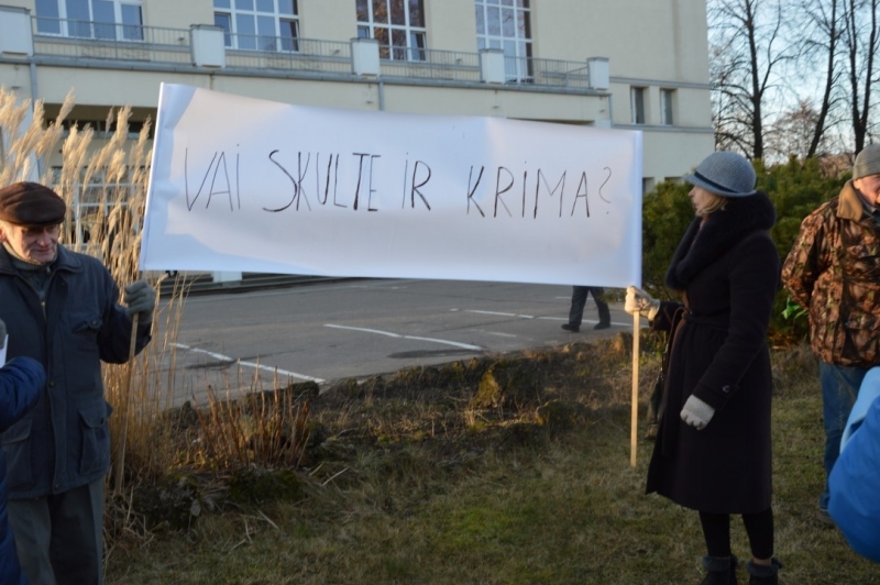 Aprit gads kopš piketa, kurā iedzīvotāji iebilda iecerei dalīt Limbažu un Krimuldas novadu teritorijas
