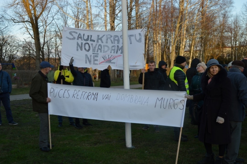 Aprit gads kopš piketa, kurā iedzīvotāji iebilda iecerei dalīt Limbažu un Krimuldas novadu teritorijas