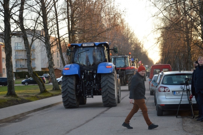 Aprit gads kopš piketa, kurā iedzīvotāji iebilda iecerei dalīt Limbažu un Krimuldas novadu teritorijas