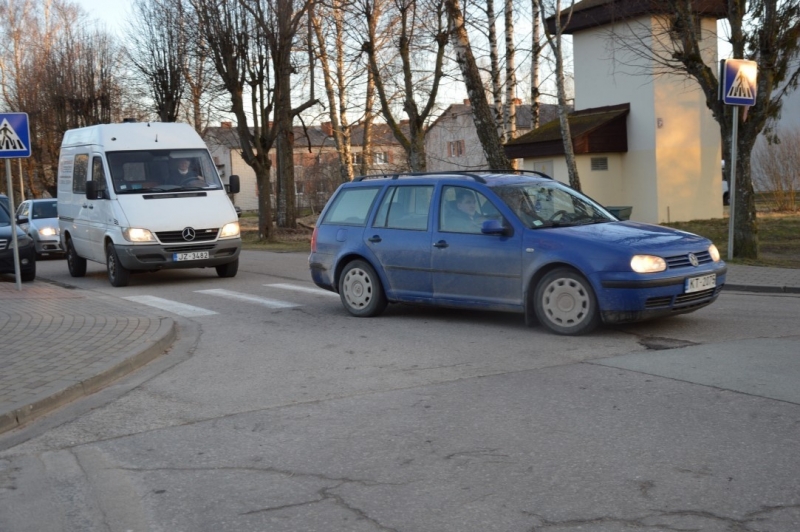 Aprit gads kopš piketa, kurā iedzīvotāji iebilda iecerei dalīt Limbažu un Krimuldas novadu teritorijas