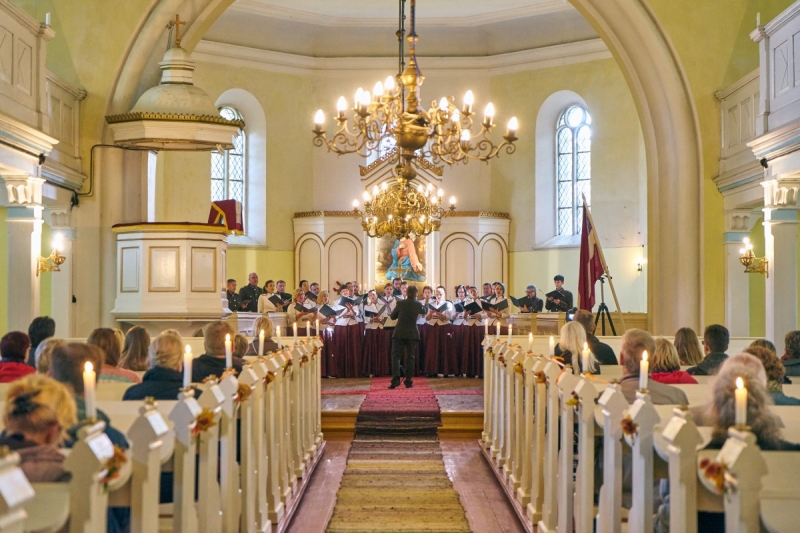 Viļķenē ar lepnumu cildina mūsu himnas autoru Baumaņu Kārli