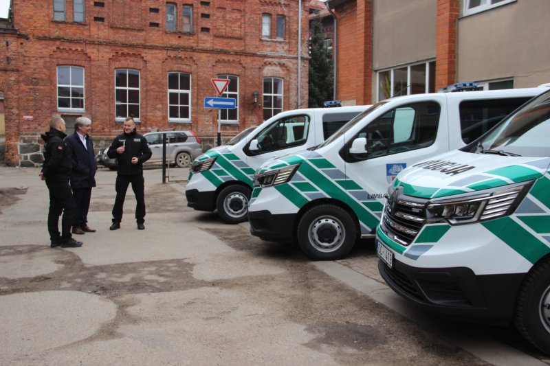 policija