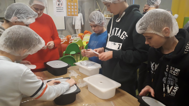 Limbažu 3. vidusskolas skolēni aktīvi turpina piedalīties ESF projektā ”Karjeras atbalsts vispārējās un profesionālās izglītības iestādēs”