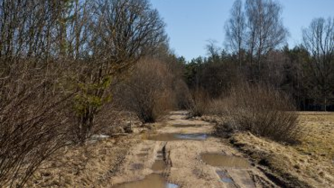 Pieaug grants ceļu posmu skaits, kuros šķīdoņa dēļ ieviesti masas ierobežojumi
