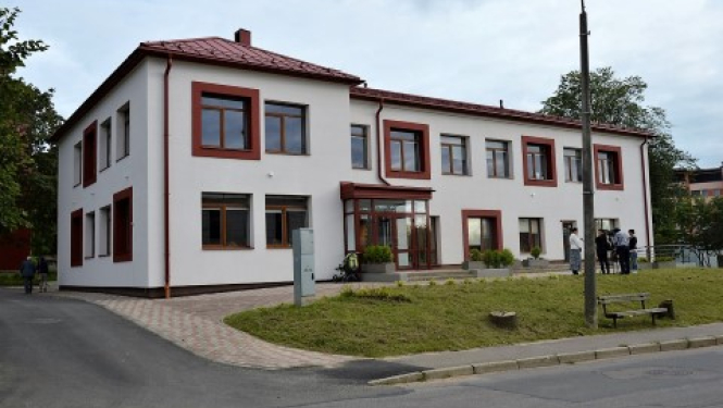 Amatā apstiprināta Limbažu Konsultatīvā bērnu centra vadītāja