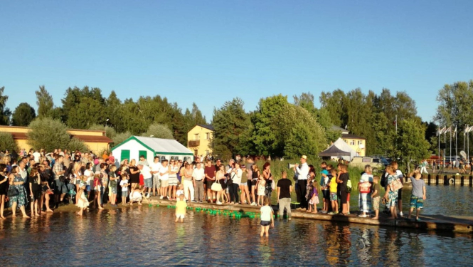 Labdarības Bumbu rallijā Limbažos izdodas piesaistīt 915 eiro vietējo projektu realizācijai