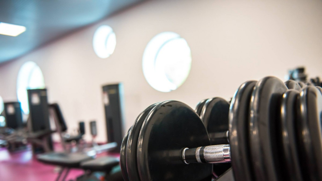 Ievērojot piesardzības pasākumus, darbu atsāks peldbaseina kompleksa trenažieru zāle