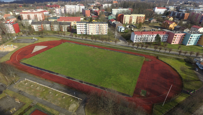 Limbažu novada pašvaldība noslēgusi līgumu par Limbažu stadiona skrejceļa seguma atjaunošanu