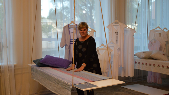 Limbažu kultūras namā apskatāma TLMS Dzilna 55.jubilejas izstāde "Starp vakaru un rītu"