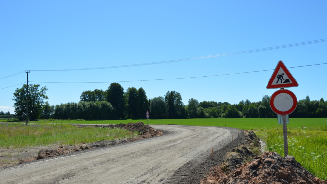 Skultes pagasta autoceļa "Kalnozoli - Ozolaine" pārbūves laikā, no 15.augusta līdz 31.augustam, slēgta transporta kustība pār Aģes tiltu
