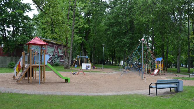 Sākot ar 10.jūniju, apmeklējumiem tiek atvērti Limbažu novada bērnu rotaļu laukumi