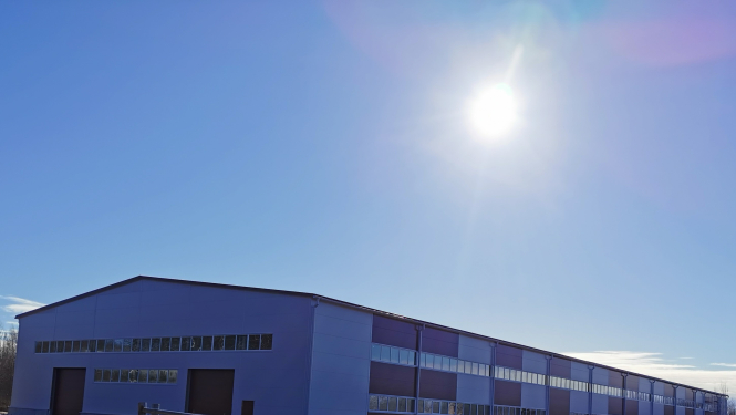 Turpinās ražošanas ēkas būvniecība Meliorācijas ielā 14, Limbažos