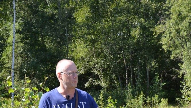 Gatis Lācis no Limbažu novada konkursā “Sakoptākais mežs” saņem “Zelta čiekuru”