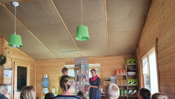 Lādezera bibliotēkas lasītāji devās mācību ekskursijā uz Cēsu Centrālo bibliotēku