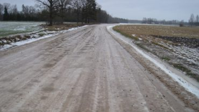 Latvijas Valsts ceļi: Masas ierobežojumi ieviesti jau uz 76 grants ceļu posmiem