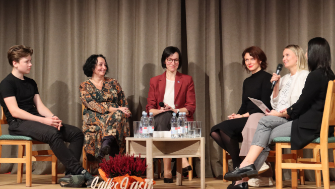 alojas gramatu svetki