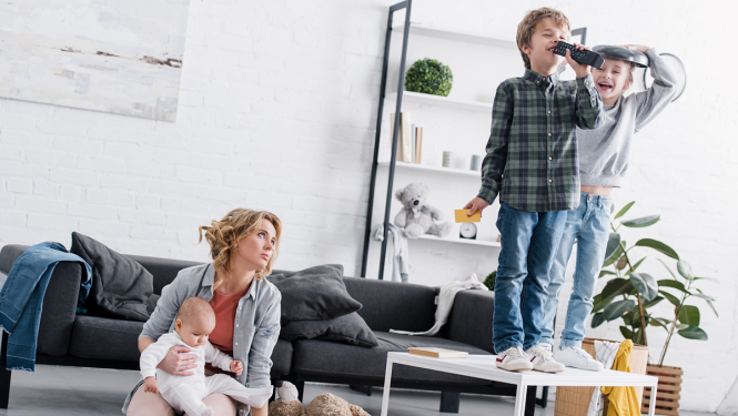 Padomi vecākiem, kā apvienot daudzās lomas un “nezaudēt prātu”