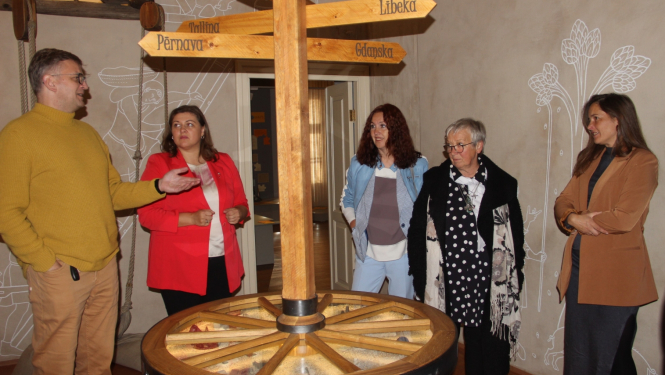 Par Baumaņu Kārļa un Ausekļa jubilejām domājot