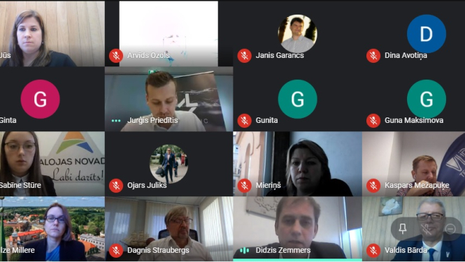 Triju novadu uzņēmēji diskutē par sadarbības iespējām pēc administratīvi teritoriālās reformas