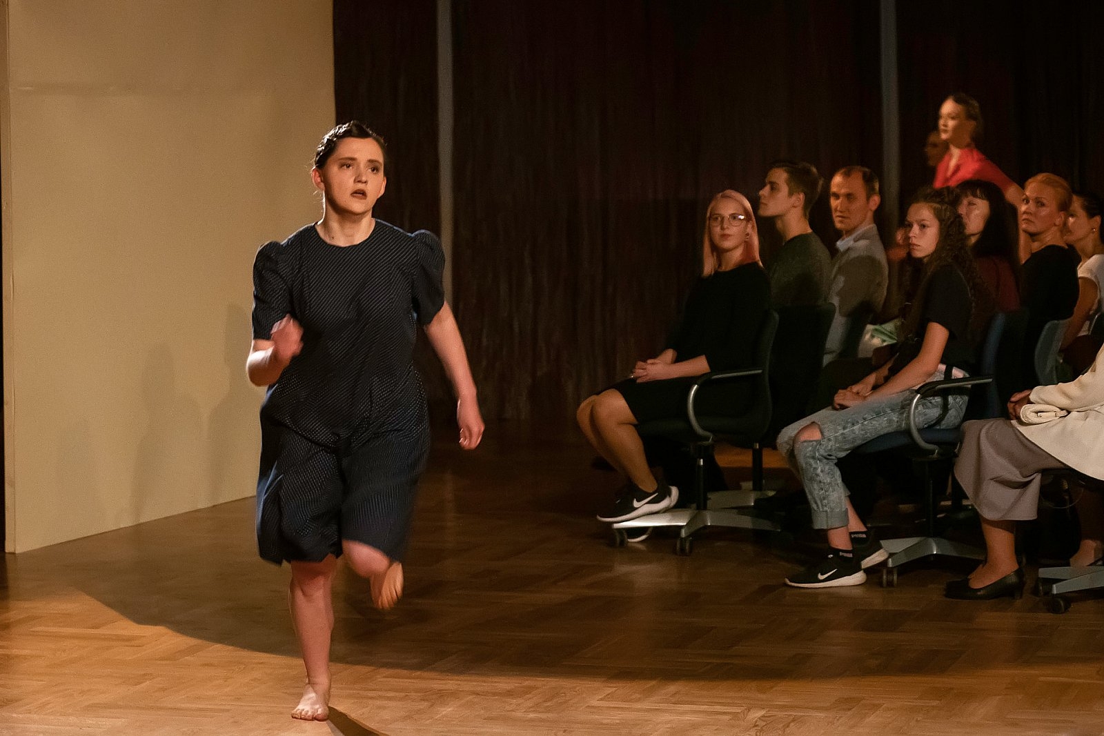 TDA “Katvari” Dejas izrāde "33 minūtes tur..." Foto: Agnis Šmits