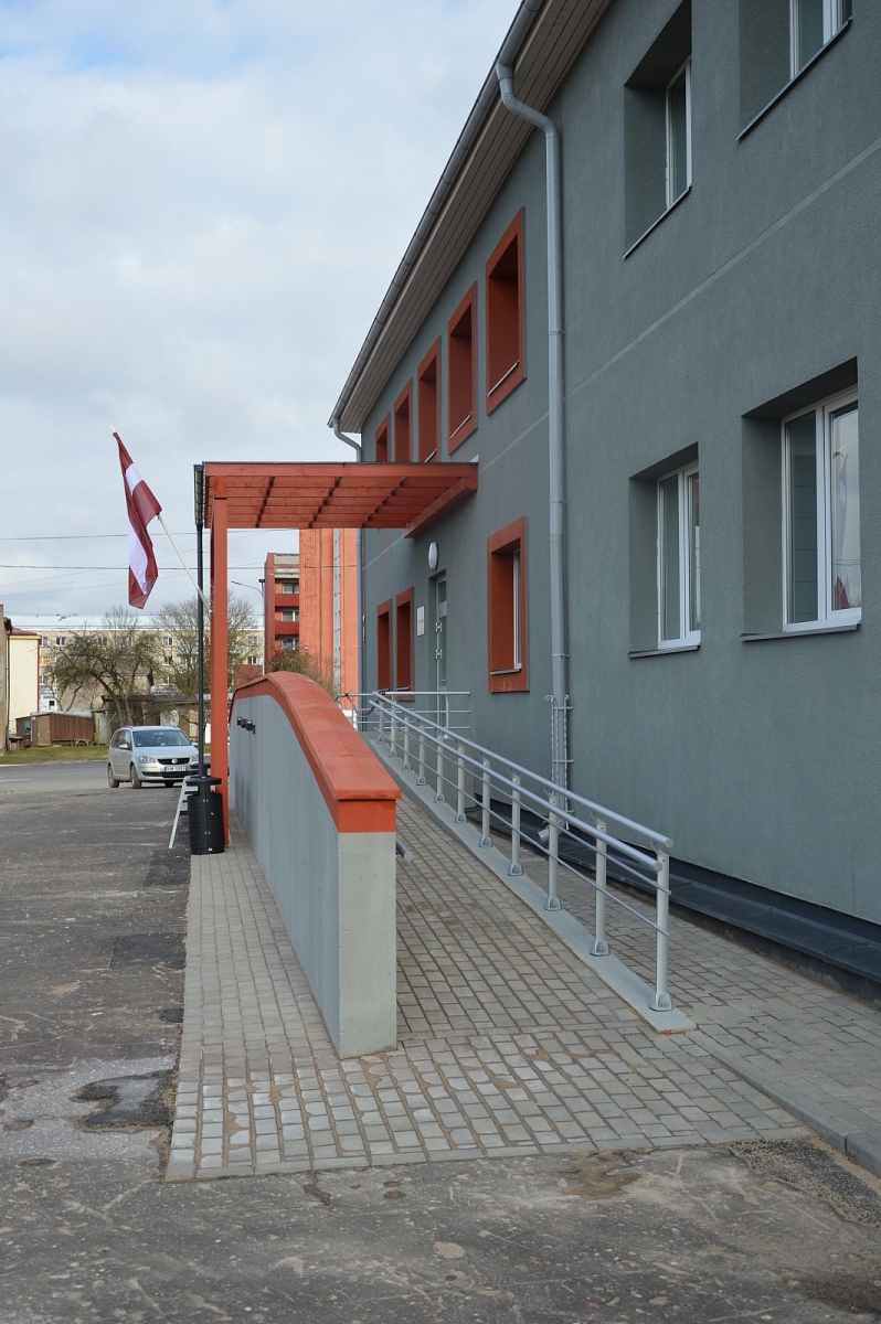 Limbažu novada ģimnāzijas Dienesta viesnīcas atklāšana