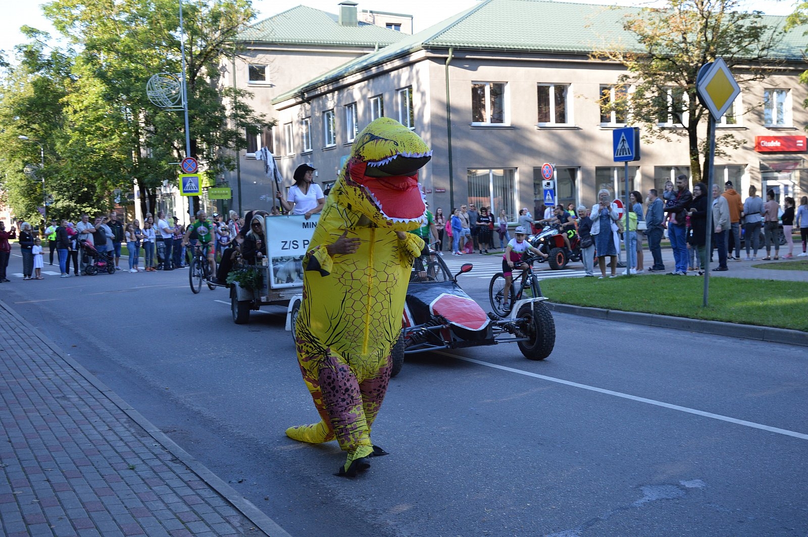 Limbažu pilsētas svētku gājiens 31.07.2020. Foto: Aija Kamala