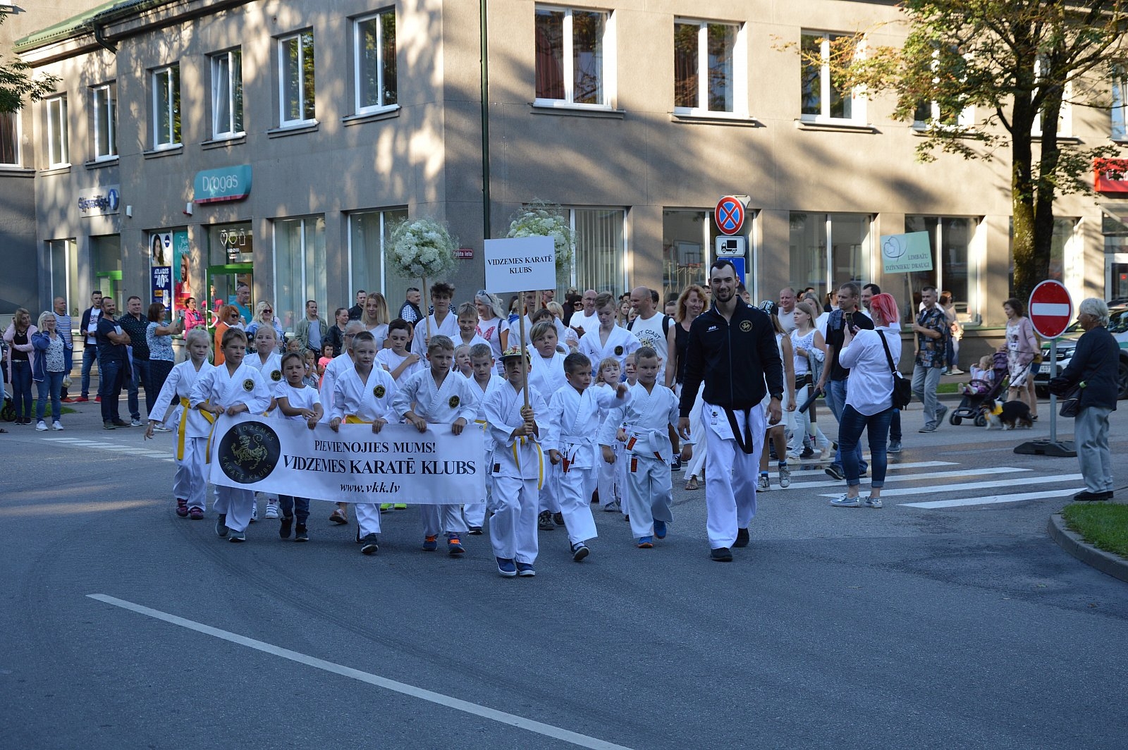Limbažu pilsētas svētku gājiens 31.07.2020. Foto: Aija Kamala