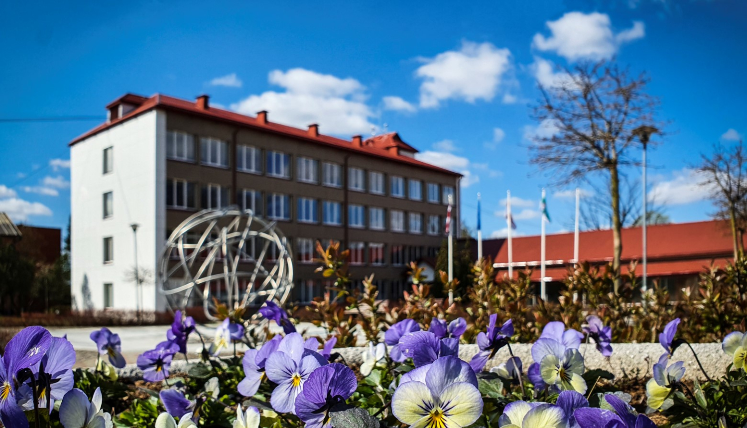 Skultes pagasta pievienošanu Saulkrastu novadam atzīst par neatbilstošu Satversmei