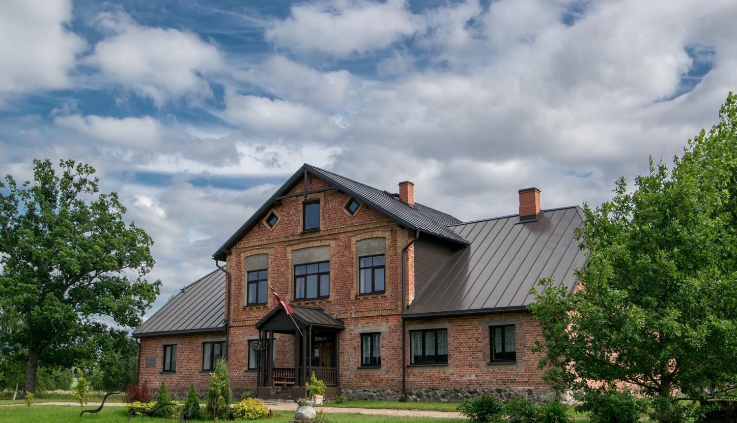 Kultūras izglītības centrā “Mengaiļa sēta” veiks apkures un ūdensvada izbūvi