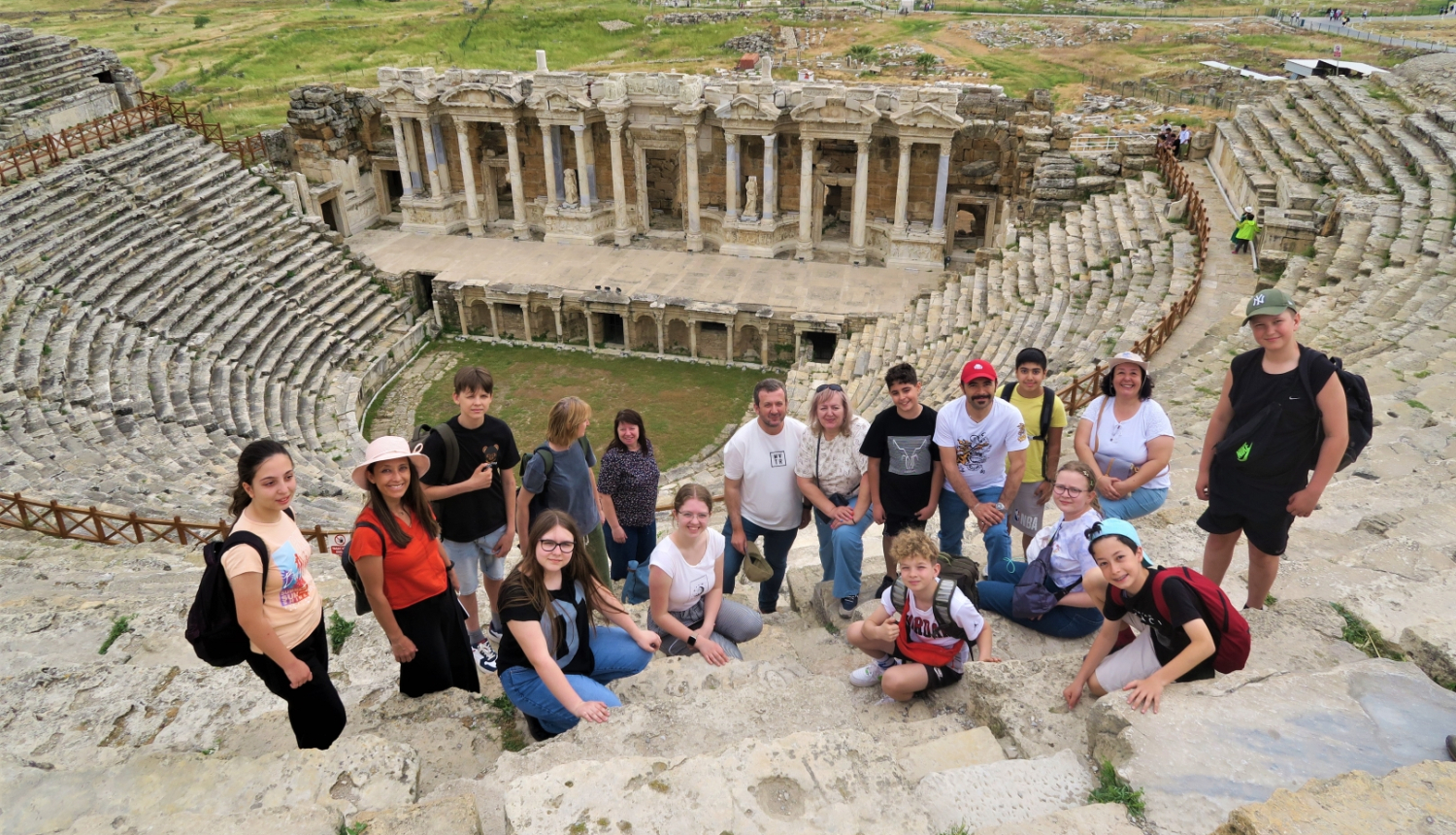 Pāles pamatskolas bērni