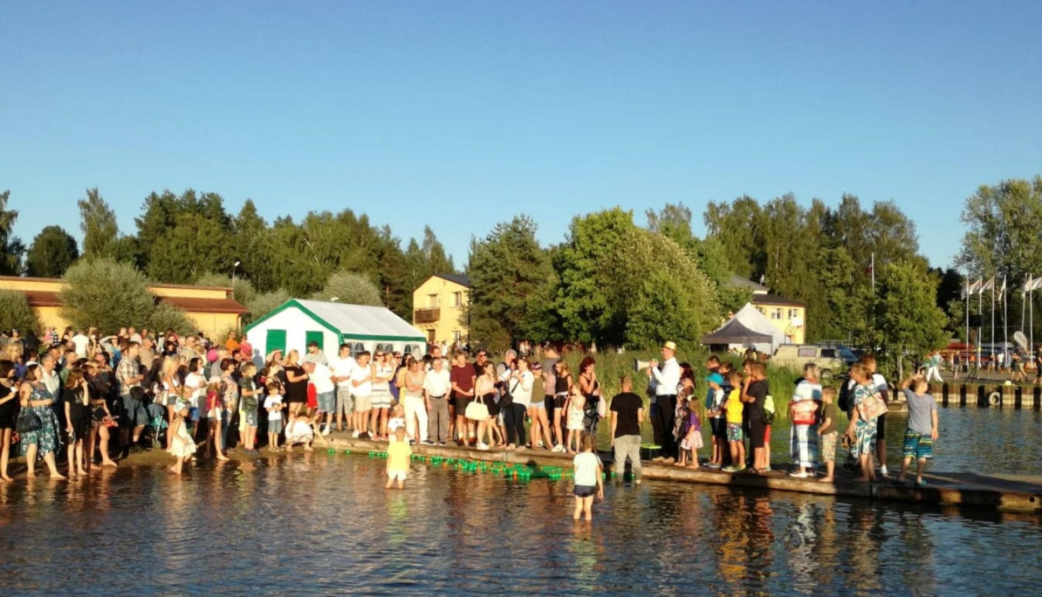 Labdarības Bumbu rallijā Limbažos izdodas piesaistīt 915 eiro vietējo projektu realizācijai