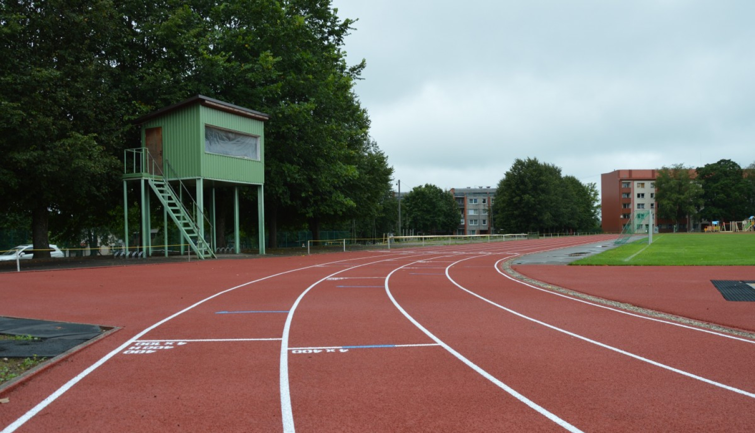 Limbažu novada pašvaldība turpina atjaunot Limbažu pilsētas izglītības iestāžu sporta bāzi