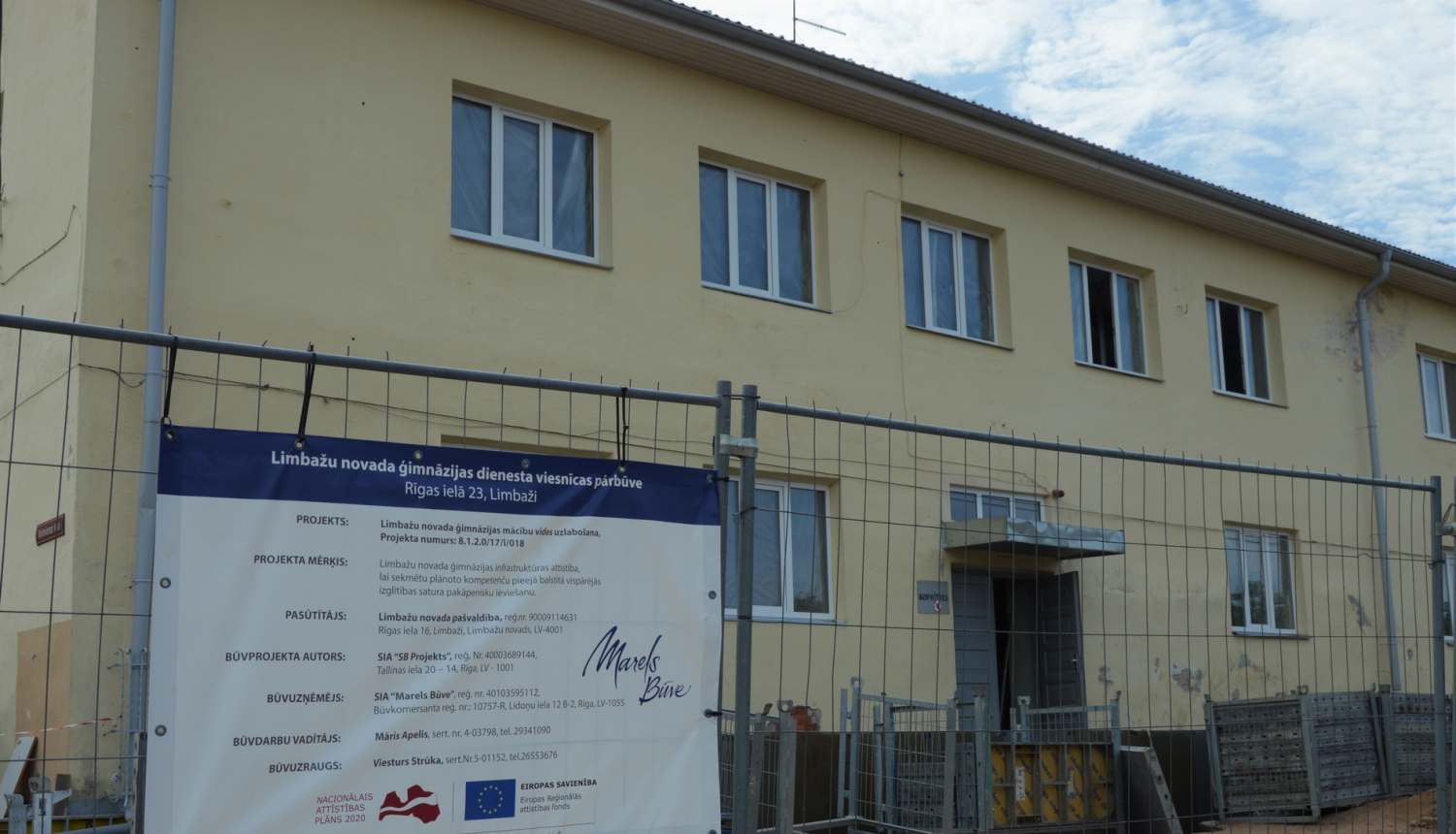 Turpinās Limbažu novada ģimnāzijas dienesta viesnīcas pārbūves darbi