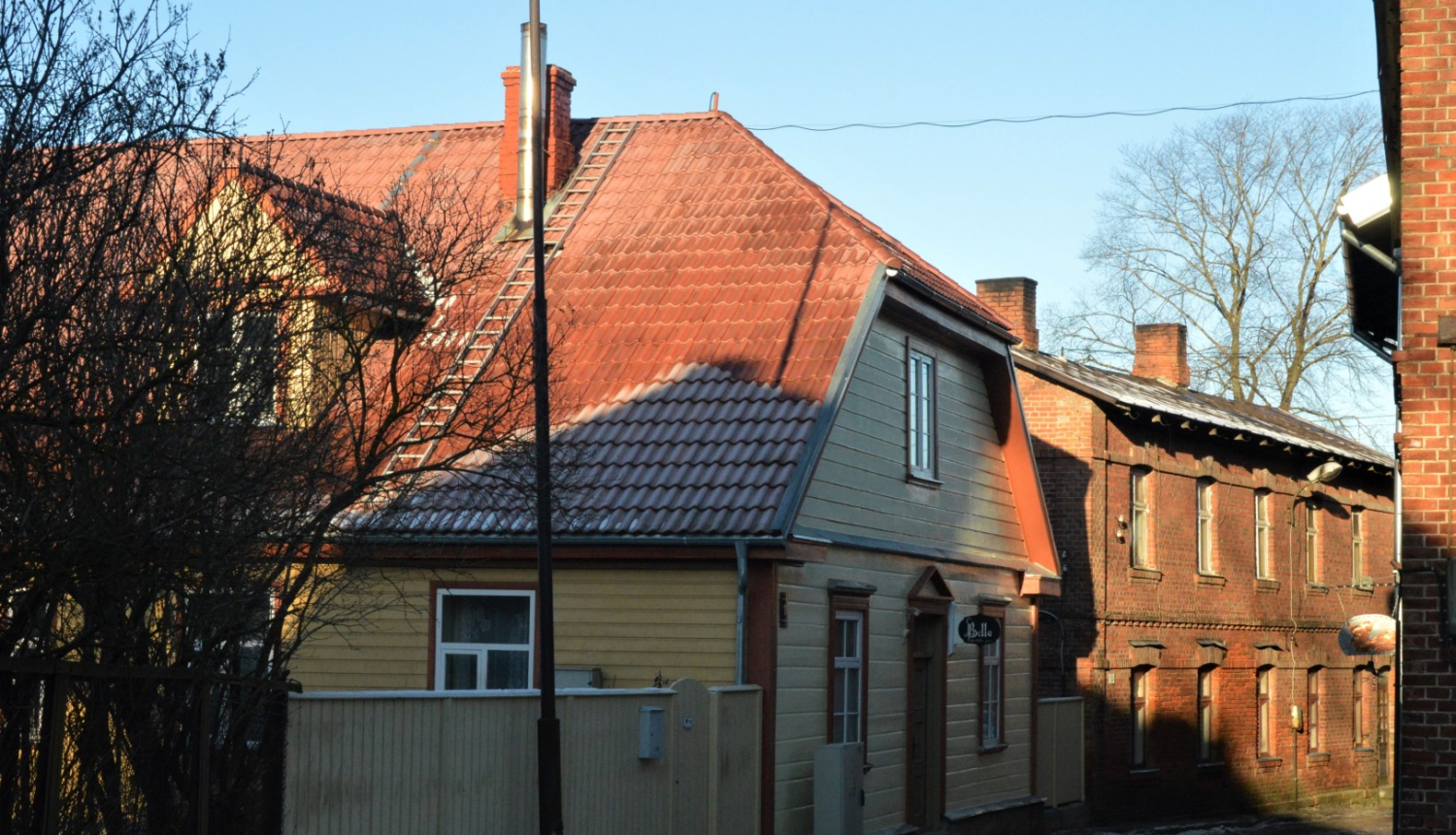 Konkurss „Limbažu vēsturiskā centra ēku fasāžu un jumtu renovācija 2017”