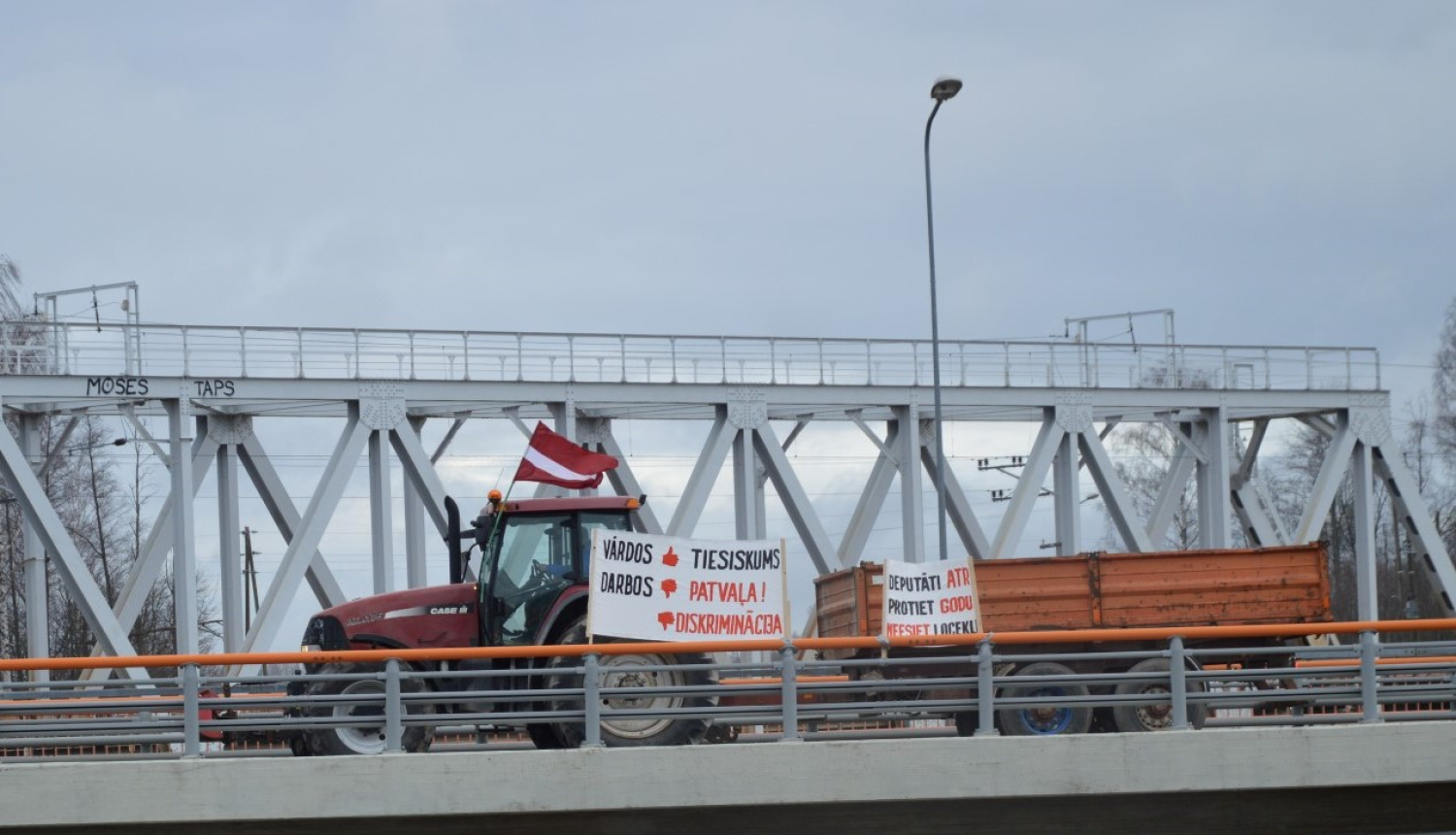 Limbažu novada lauksaimnieki un uzņēmēji piedalās protesta akcijā