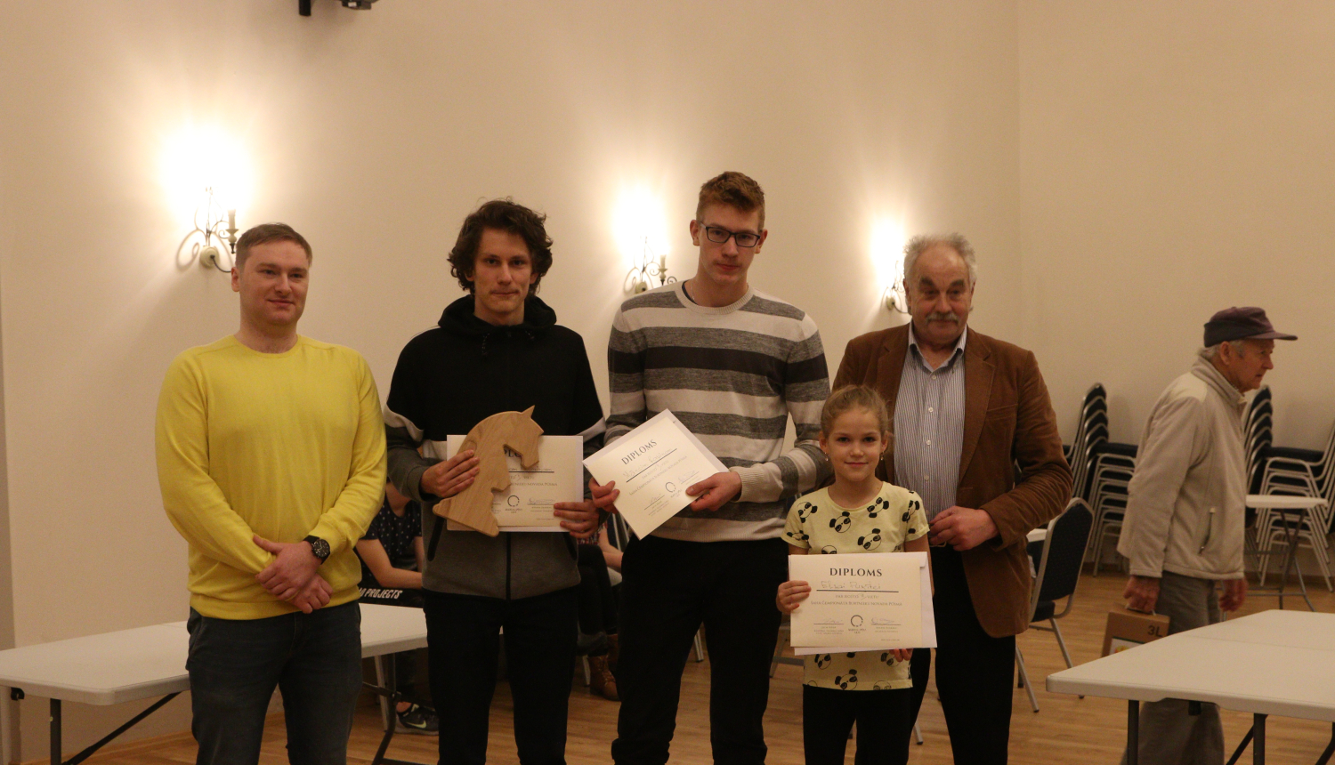 Limbažu šahisti pārliecinoši startē Šaha čempionātā