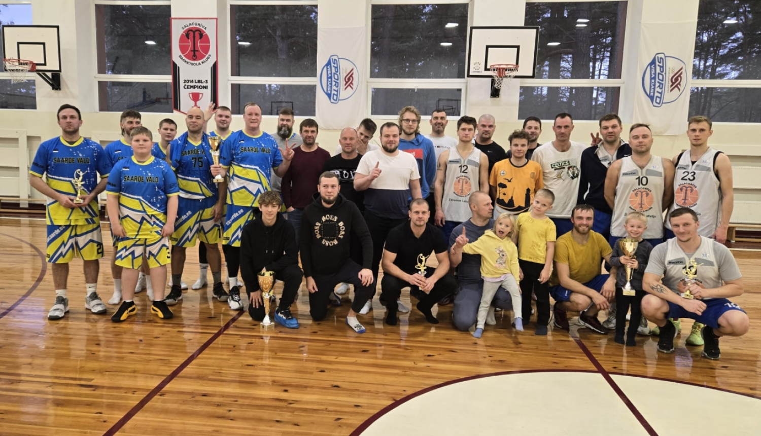 32 basketboal turnirs