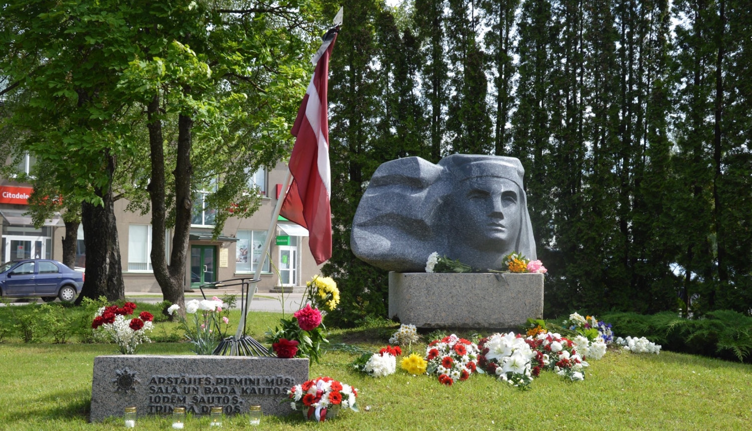 Limbažos piemin Komunistiskā genocīda upurus