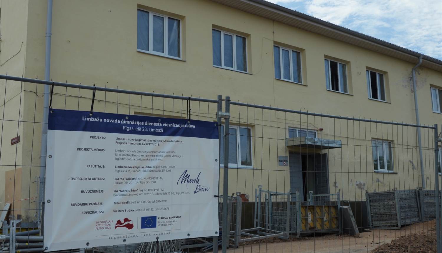 Turpinās Limbažu novada ģimnāzijas dienesta viesnīcas pārbūves darbi