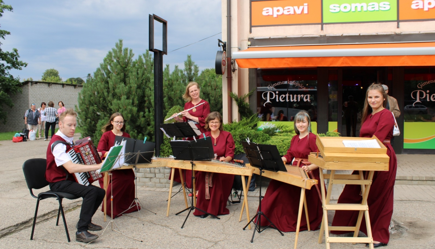 X Starptautiskais tautas muzikantu festivāls „Saldie vārti” X Starptautiskais tautas muzikantu festivāls „Saldie vārti”