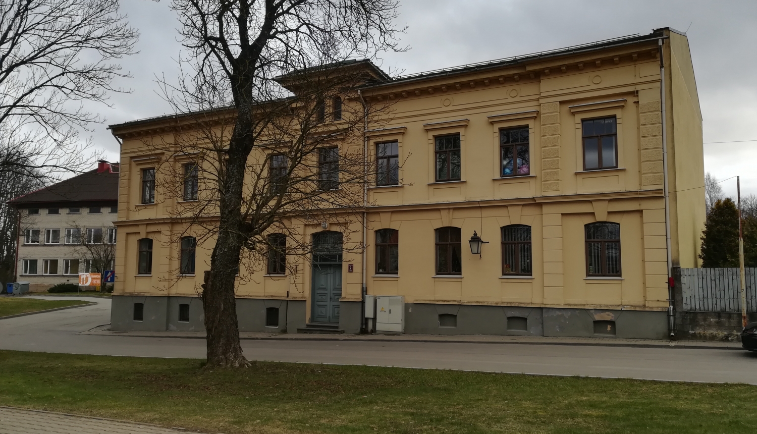 Limbažu novada Sociālais dienests turpina bezmaksas higiēnisko masku izsniegšanu iedzīvotājiem, kuriem noteikts trūcīgas vai maznodrošinātas personas statuss