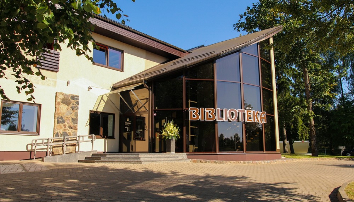 Limbažu Galvenājā bibliotēkā jūnijā