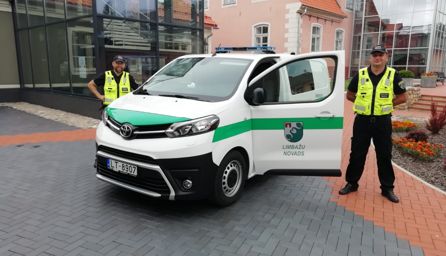 Limbažu novada dome pašvaldības policijas vajadzībām iegādājusies atbilstošu auto